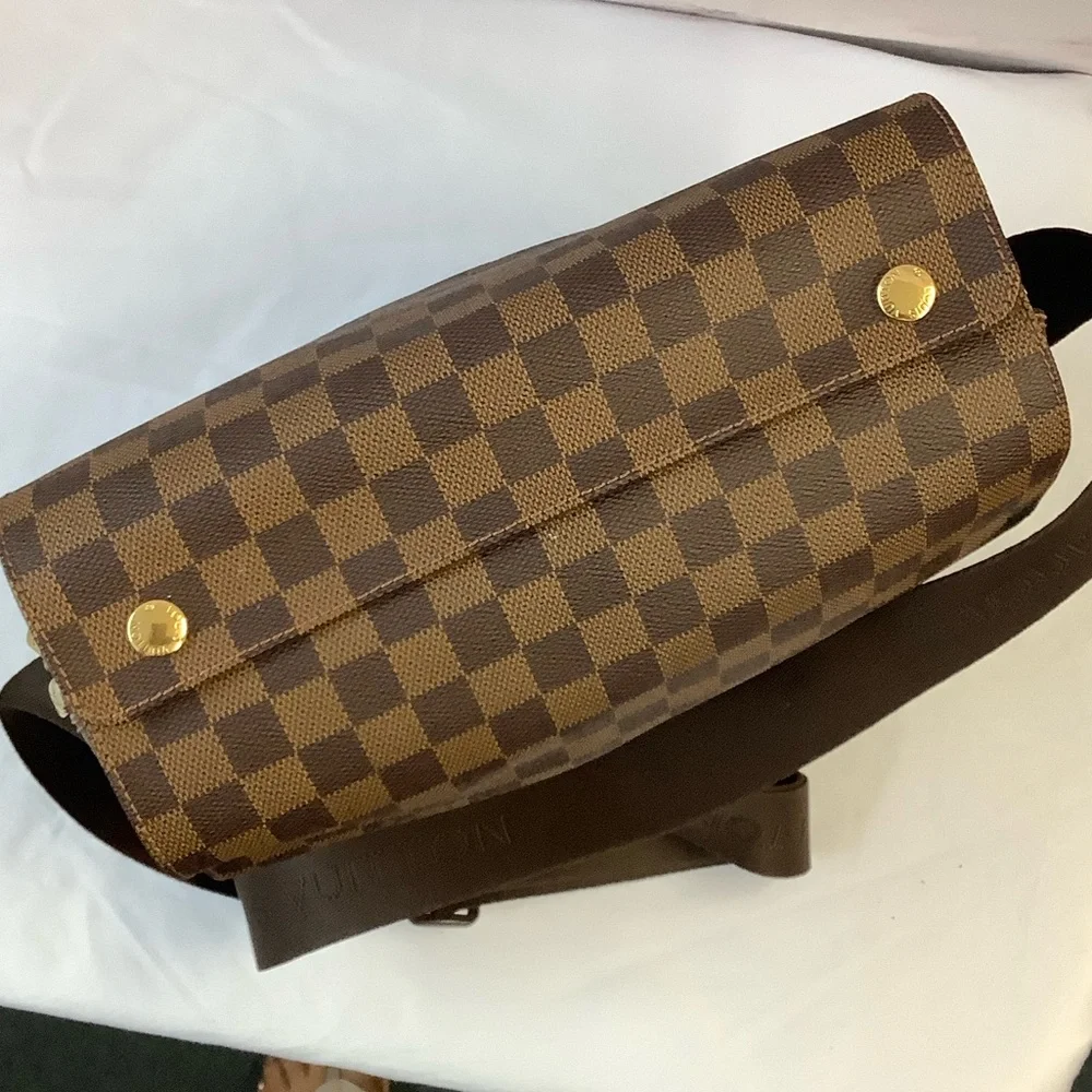 GUC Louis Vuitton Naviglio Damier Ebene Messenger